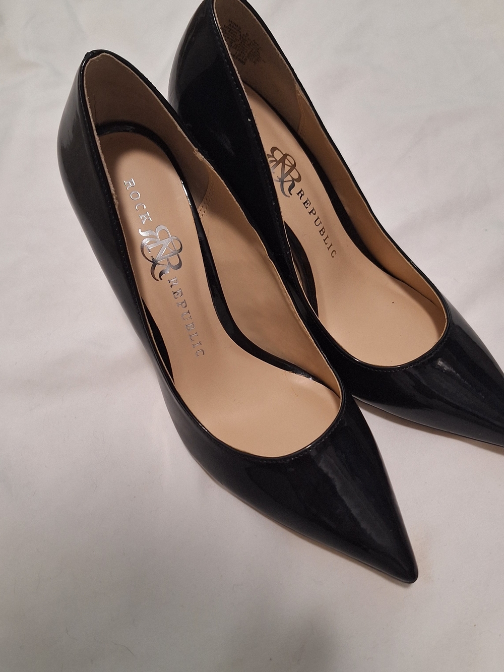 Rock & Republic Women's Black Patent Pointed-Toe Pumps Heels 6